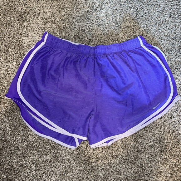 Nike Dri-FIT Running Shorts Womens 1X Purple Built-In Liner Reflective Logo - Picture 1 of 6